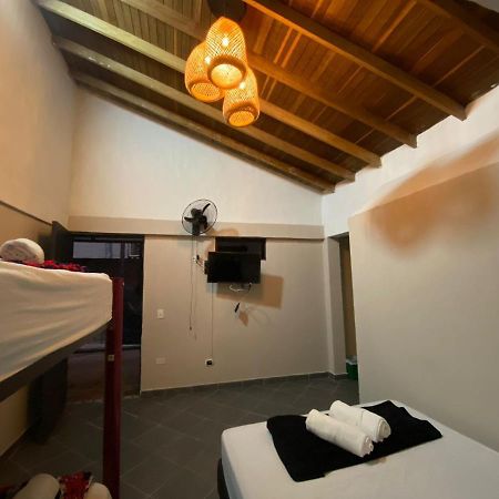 Poblado Living Hotel Медельин Экстерьер фото